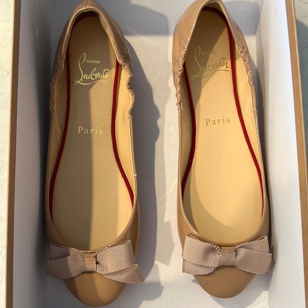 Christian louboutin flats never worn size 34
